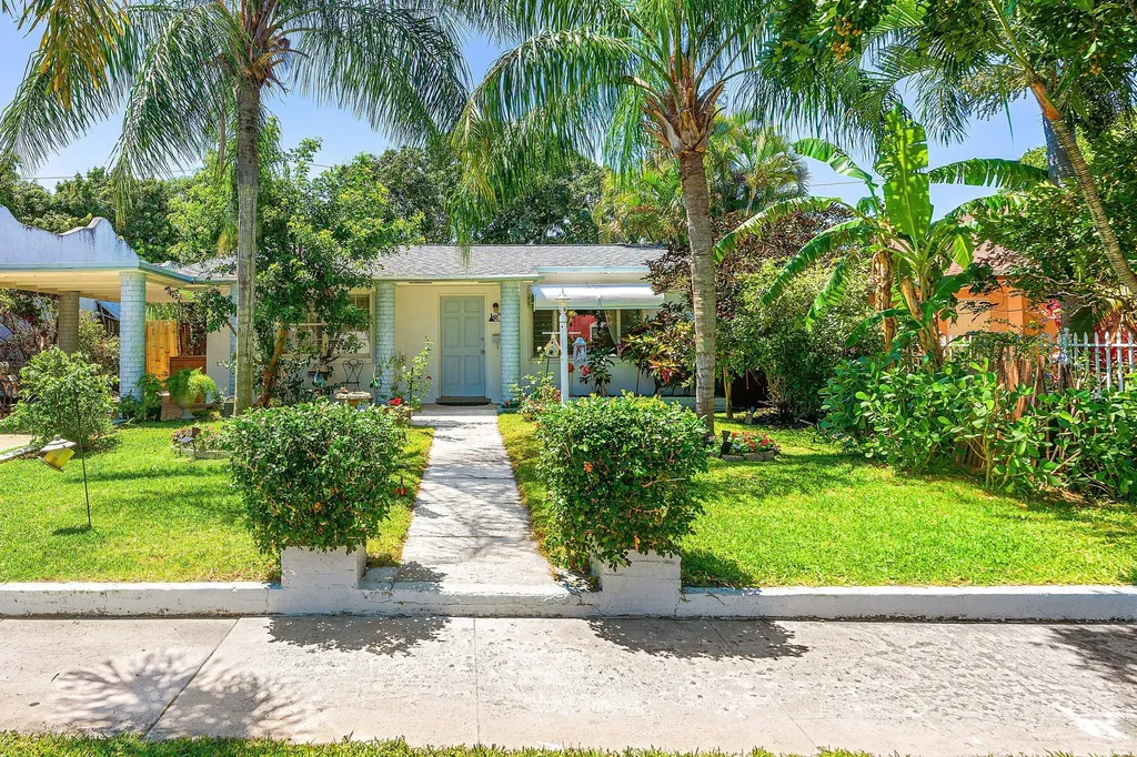 418 Kern Street West Palm Beach FL 33405