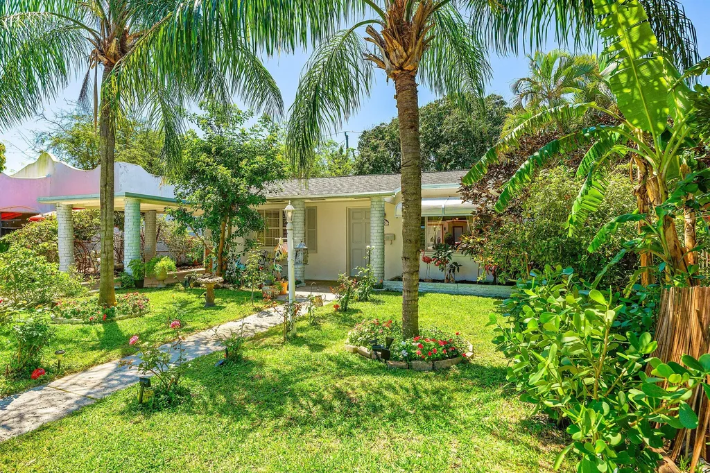 418 Kern Street West Palm Beach FL 33405
