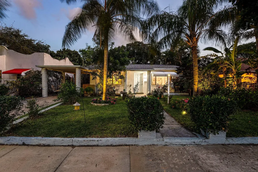 418 Kern Street West Palm Beach FL 33405