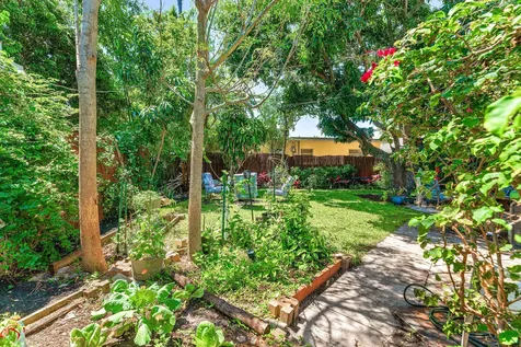 418 Kern Street West Palm Beach FL 33405