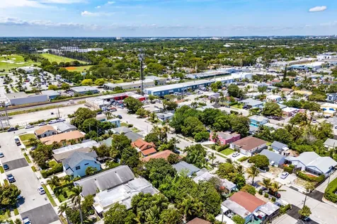 418 Kern Street West Palm Beach FL 33405