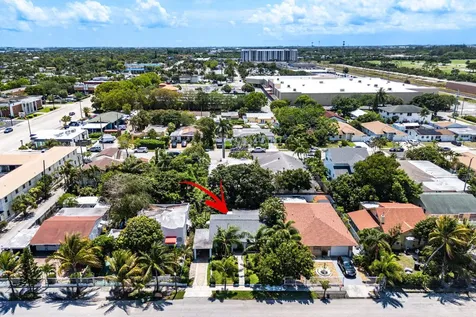 418 Kern Street West Palm Beach FL 33405