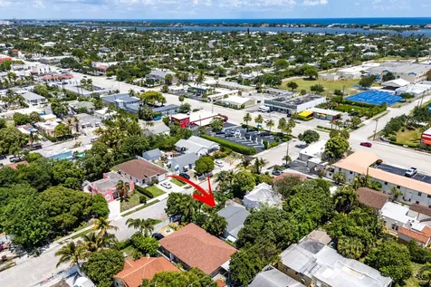 418 Kern Street West Palm Beach FL 33405