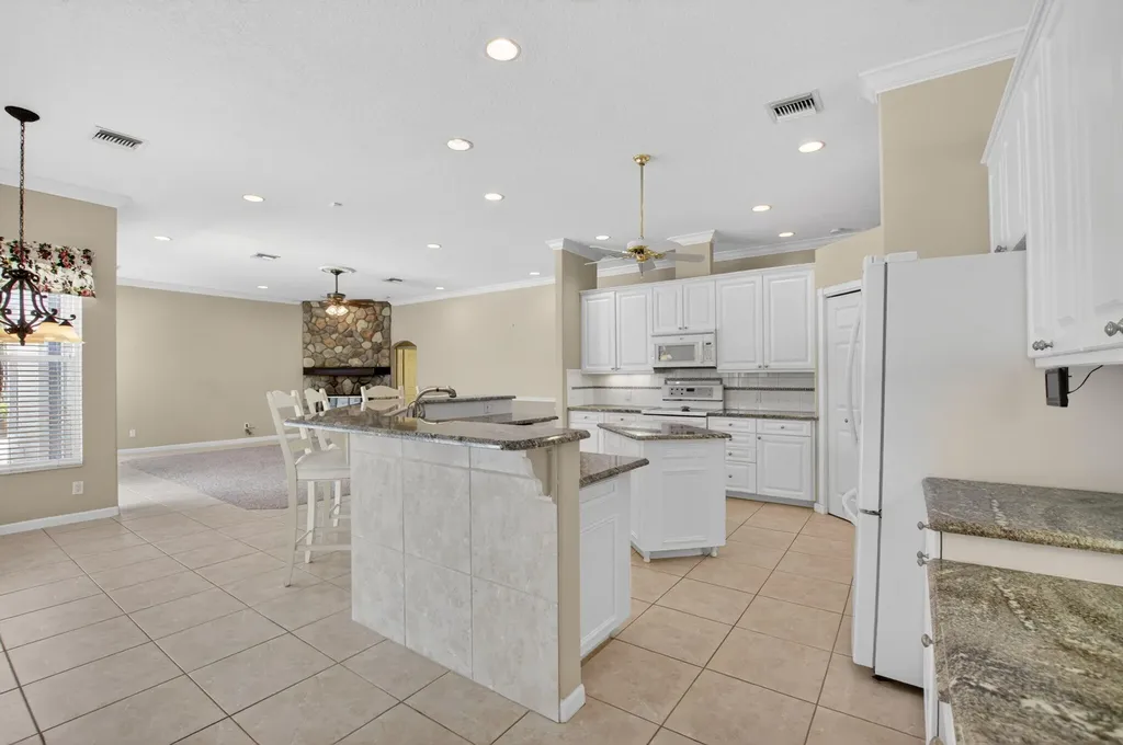 9774 Saddle Court Lake Worth FL 33467