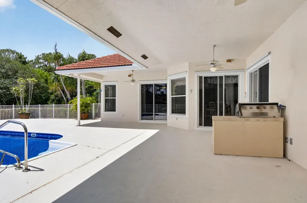 9774 Saddle Court Lake Worth FL 33467