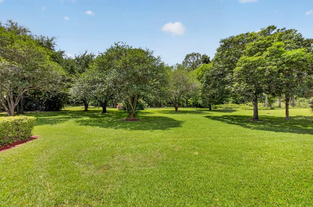 9774 Saddle Court Lake Worth FL 33467