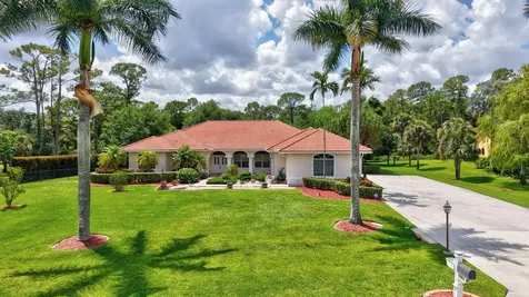 9774 Saddle Court Lake Worth FL 33467