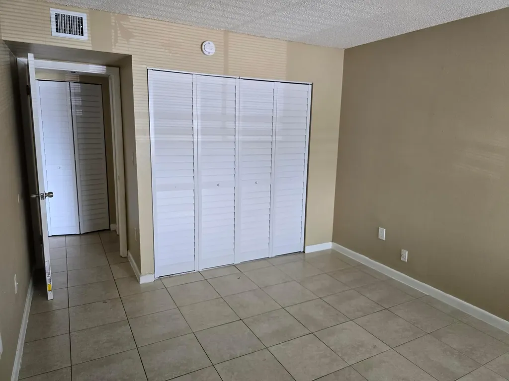 711 N Pine Island Road Plantation FL 33324