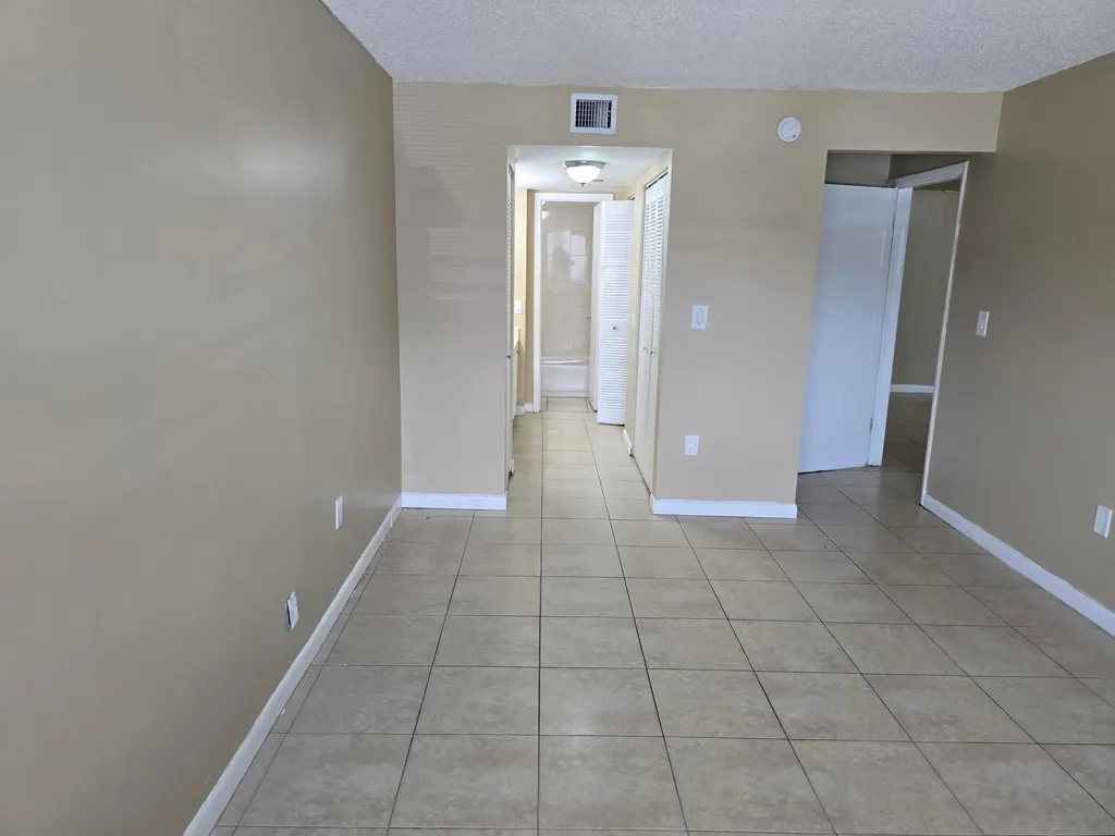 711 N Pine Island Road Plantation FL 33324