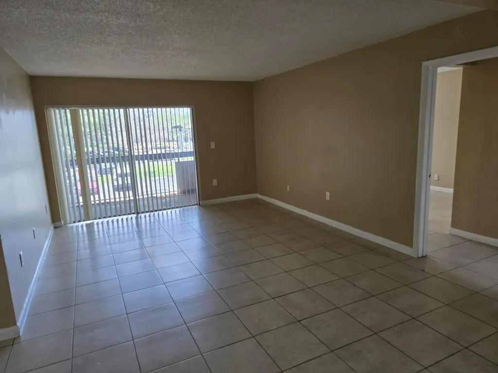 711 N Pine Island Road Plantation FL 33324