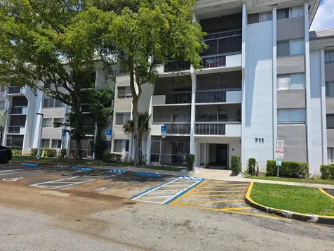711 N Pine Island Road Plantation FL 33324
