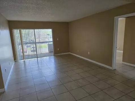 711 N Pine Island Road Plantation FL 33324