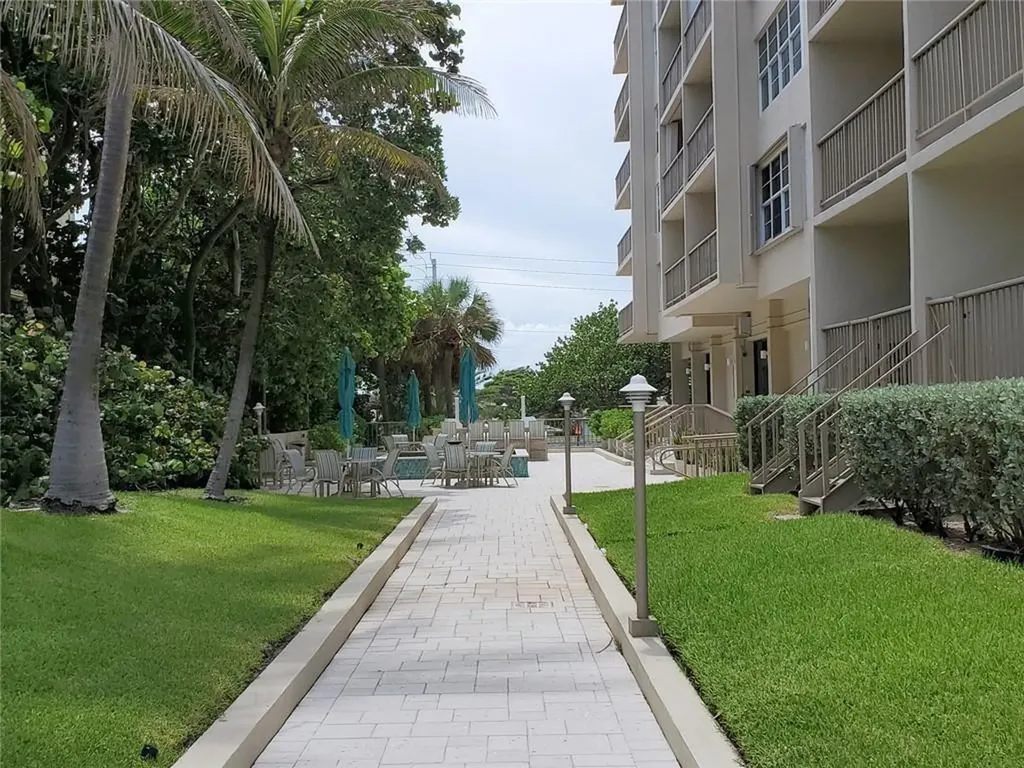 1021 Hillsboro Mile Hillsboro Beach FL 33062