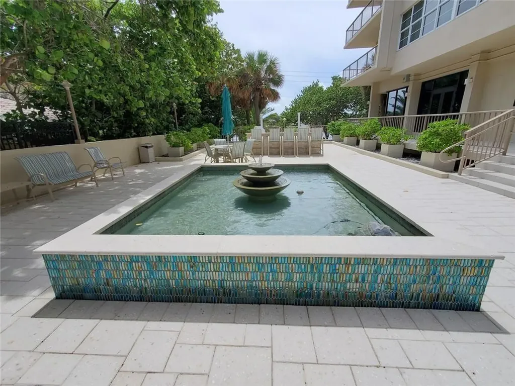 1021 Hillsboro Mile Hillsboro Beach FL 33062