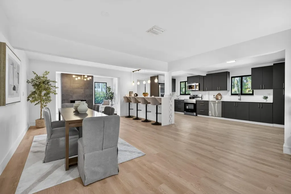 454 Dover Road Jupiter FL 33469