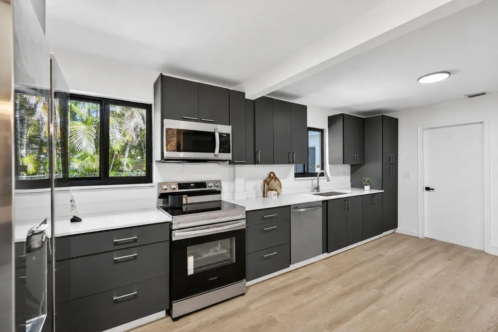 454 Dover Road Jupiter FL 33469