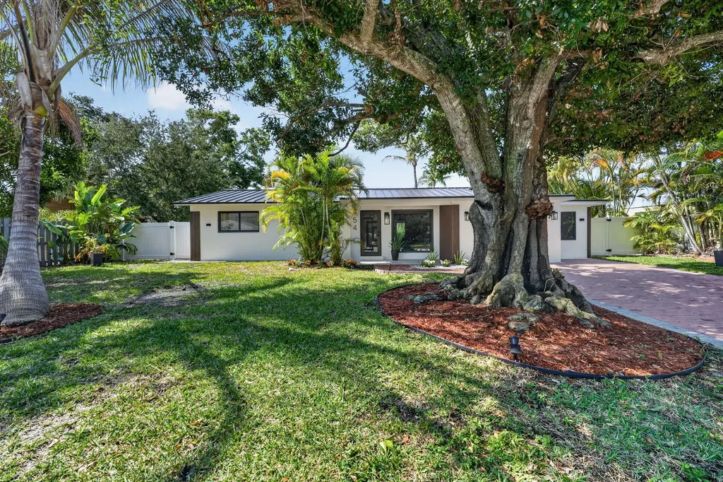 454 Dover Road Jupiter FL 33469