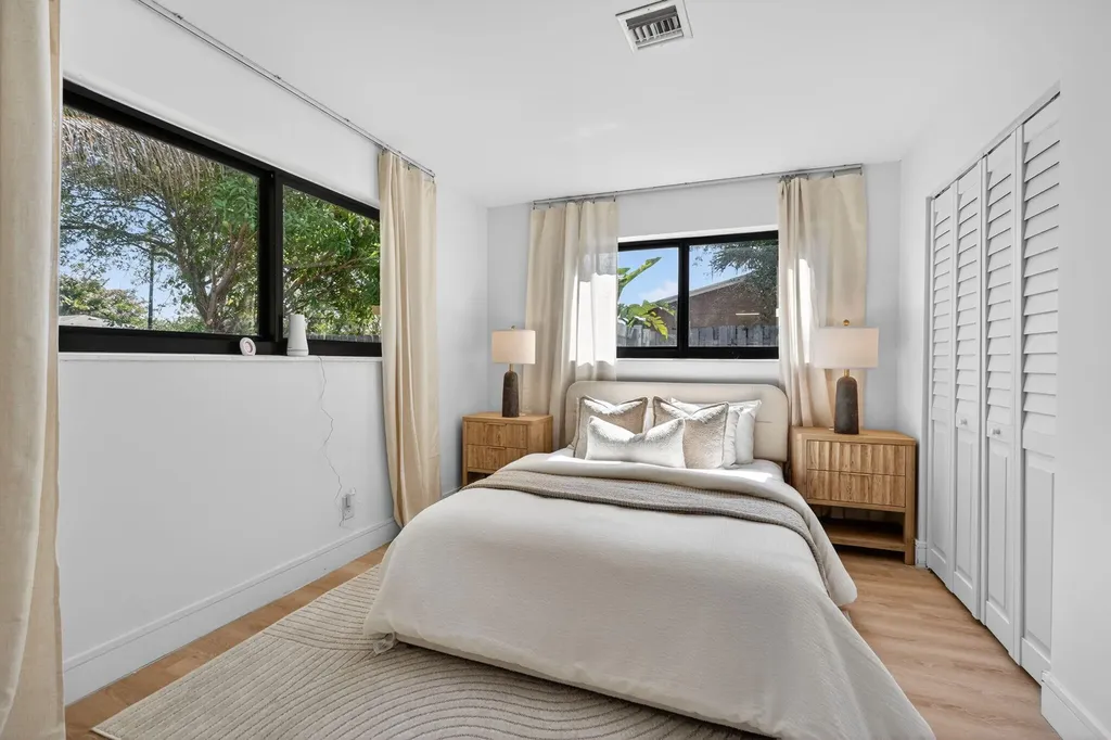 454 Dover Road Jupiter FL 33469