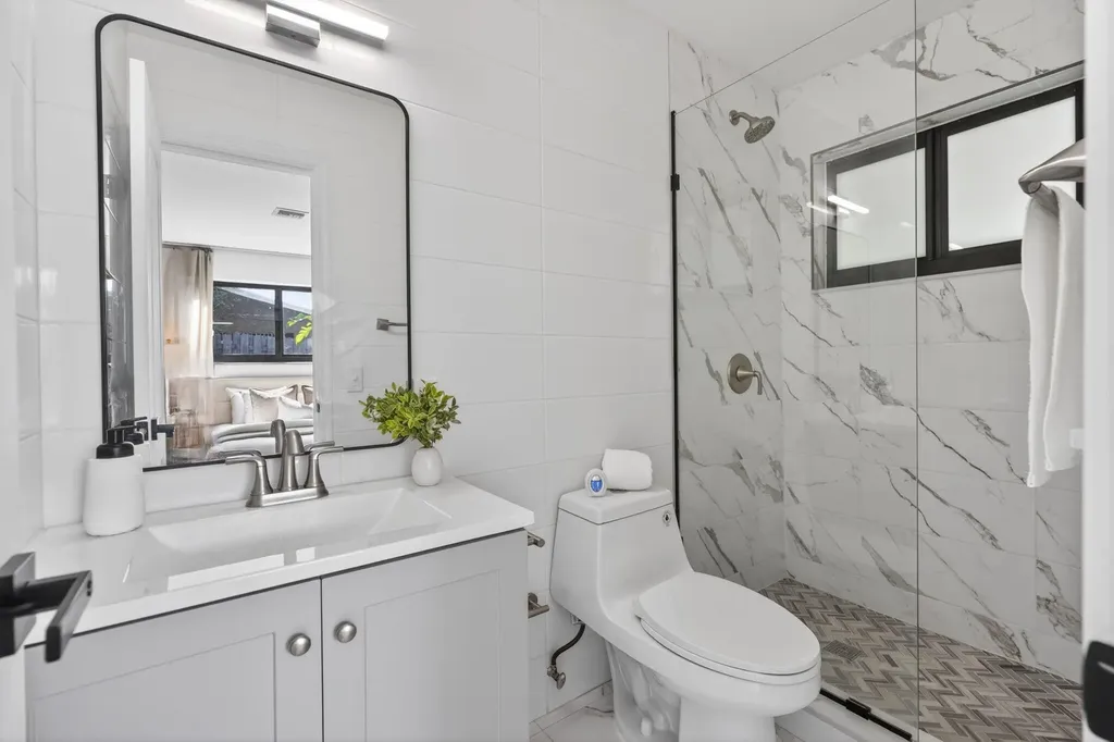 454 Dover Road Jupiter FL 33469