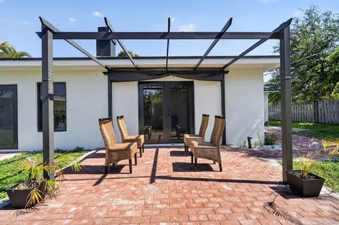 454 Dover Road Jupiter FL 33469