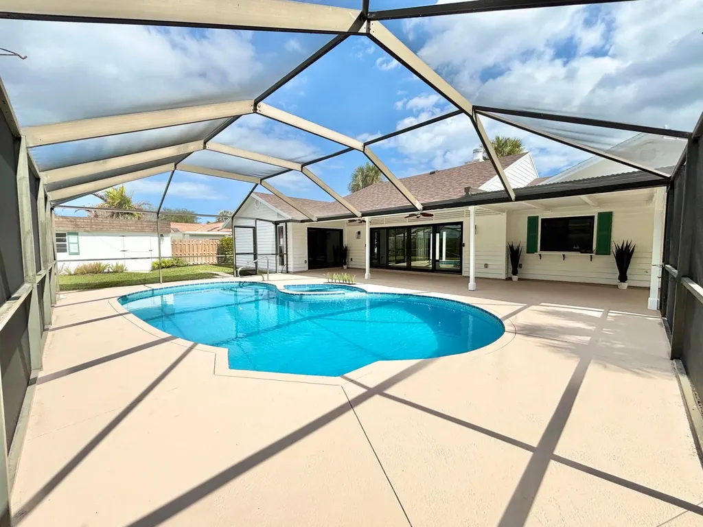 14 SE Paddock Circle Jupiter FL 33469