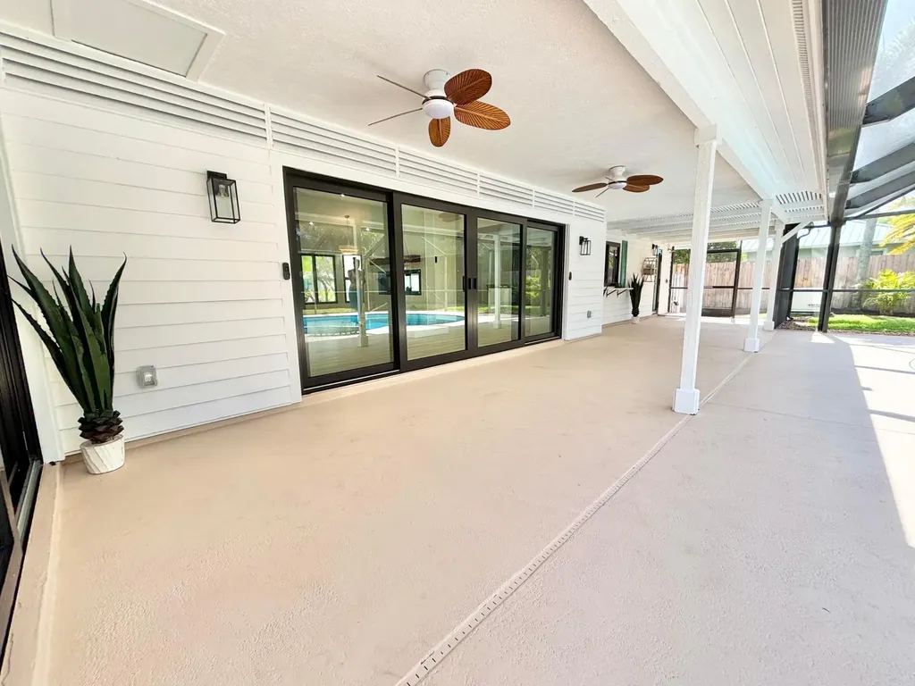 14 SE Paddock Circle Jupiter FL 33469