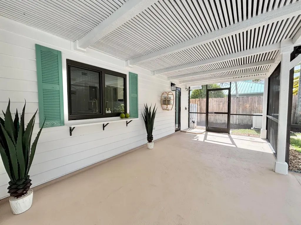14 SE Paddock Circle Jupiter FL 33469