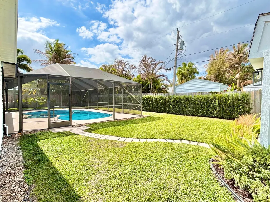 14 SE Paddock Circle Jupiter FL 33469