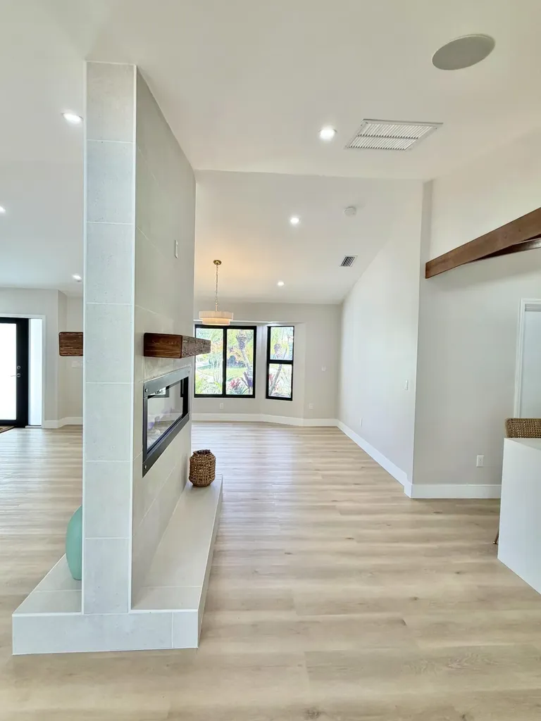 14 SE Paddock Circle Jupiter FL 33469