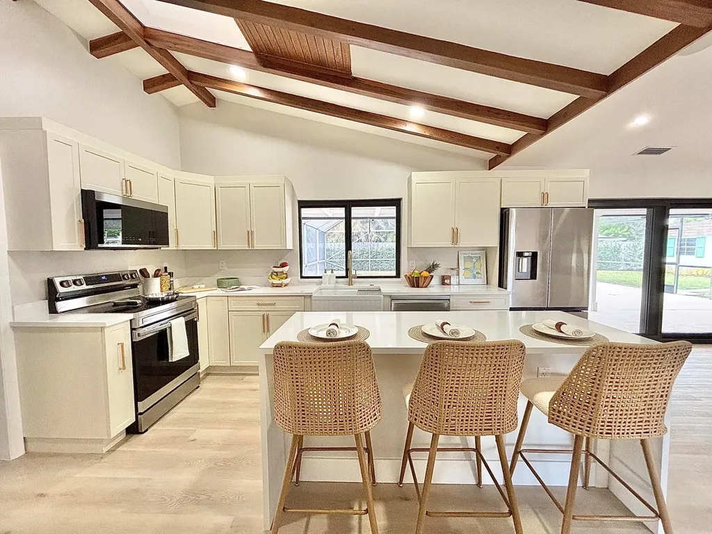 14 SE Paddock Circle Jupiter FL 33469