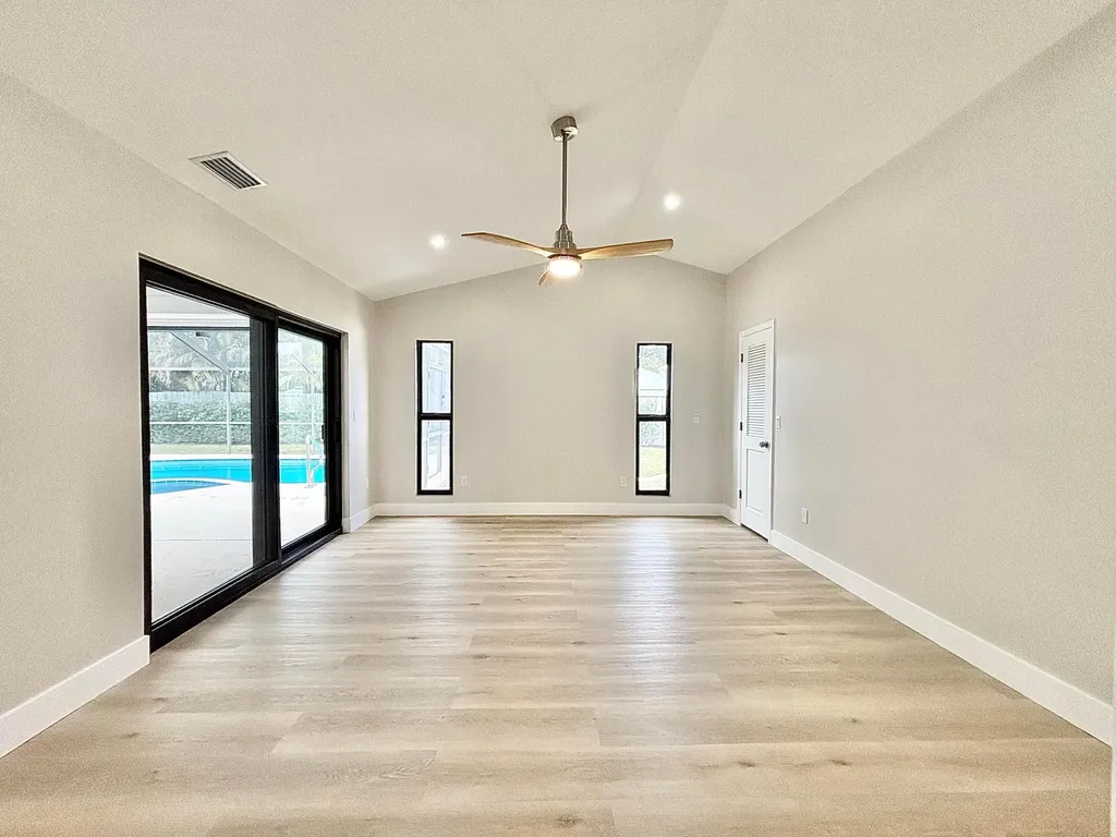 14 SE Paddock Circle Jupiter FL 33469
