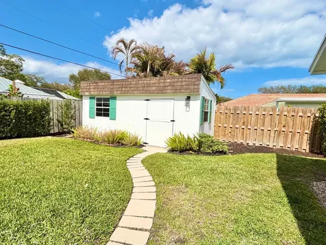 14 SE Paddock Circle Jupiter FL 33469