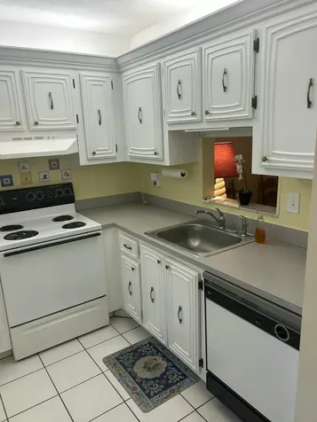2801 Somerset Drive Lauderdale Lakes FL 33311