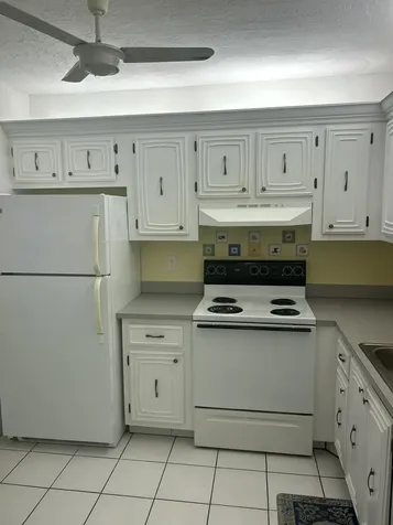 2801 Somerset Drive Lauderdale Lakes FL 33311