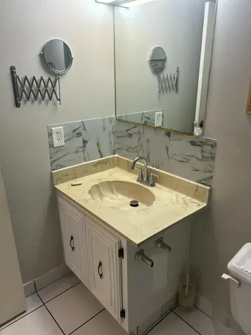 2801 Somerset Drive Lauderdale Lakes FL 33311