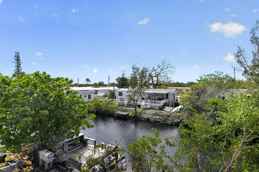 27910 Porgie Path Little Torch Key FL 33042