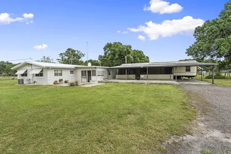 4072 NW 18th Street Okeechobee FL 34972