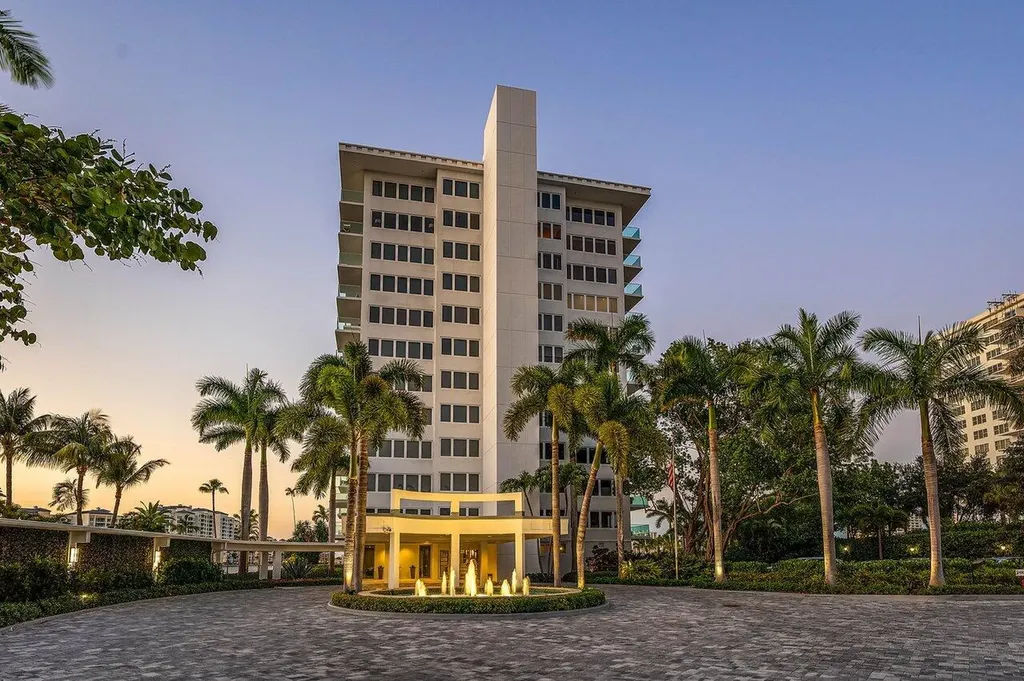 701 E Camino Real Boca Raton FL 33432
