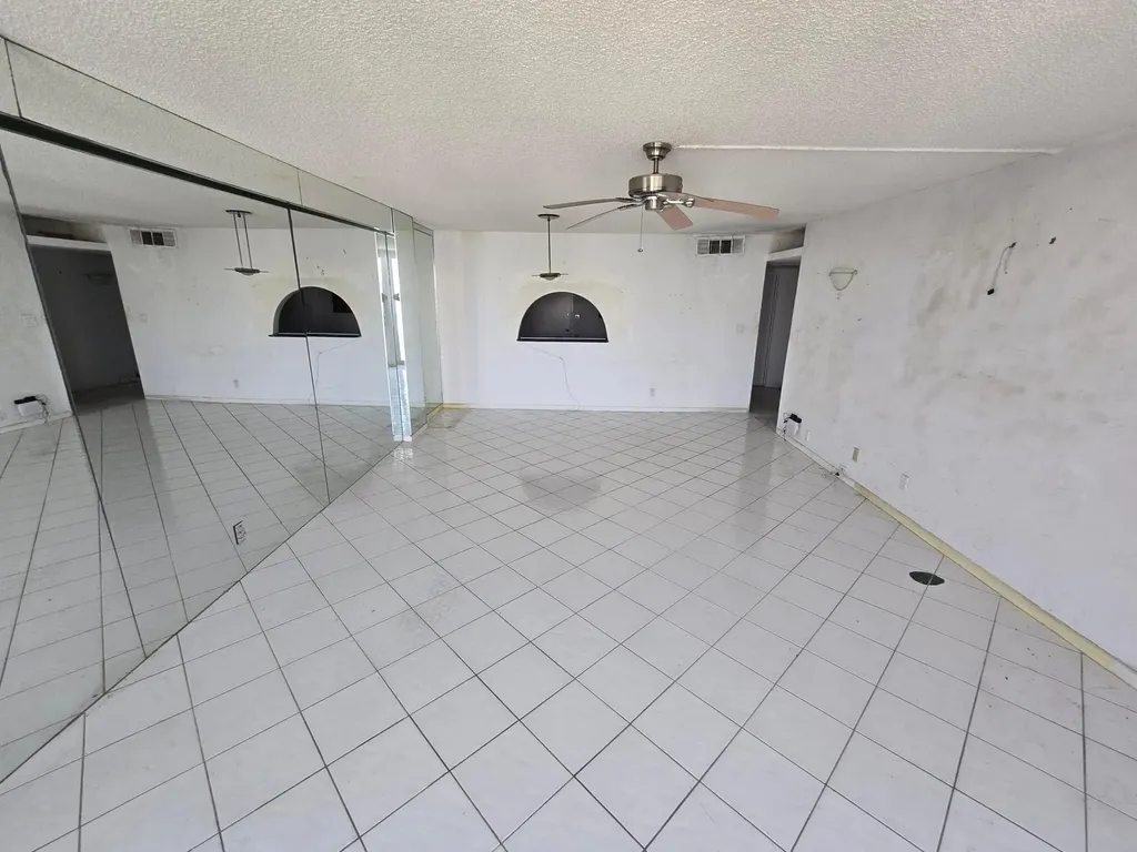 1147 Hillsboro Mile Hillsboro Beach FL 33062