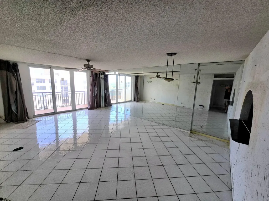 1147 Hillsboro Mile Hillsboro Beach FL 33062