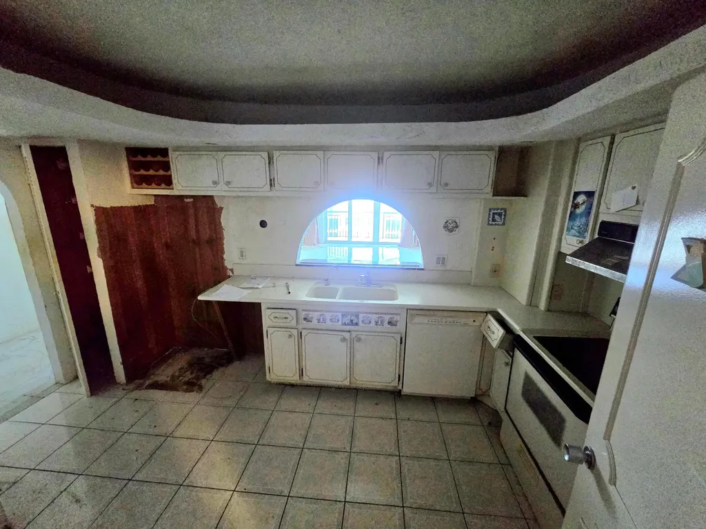 1147 Hillsboro Mile Hillsboro Beach FL 33062