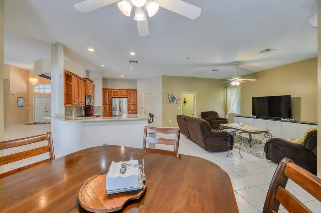 10370 NW 14th Place Coral Springs FL 33071