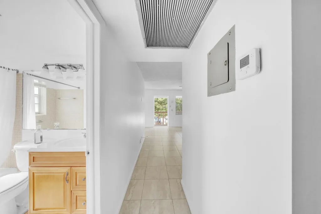 89 Canterbury D West Palm Beach FL 33417