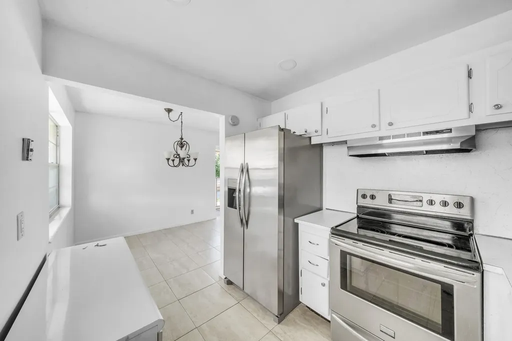 89 Canterbury D West Palm Beach FL 33417