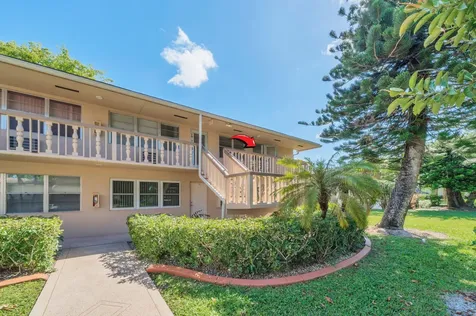 89 Canterbury D West Palm Beach FL 33417