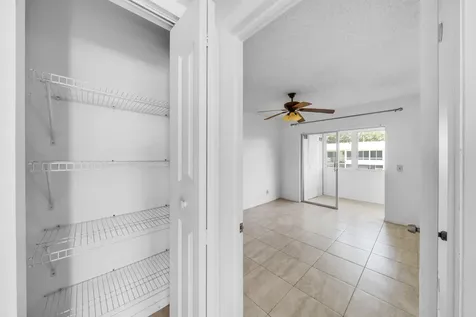 89 Canterbury D West Palm Beach FL 33417