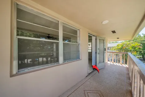 89 Canterbury D West Palm Beach FL 33417