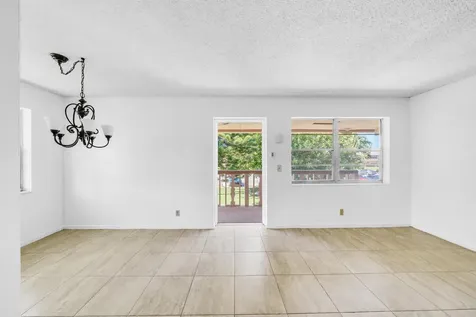89 Canterbury D West Palm Beach FL 33417