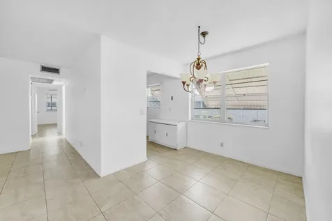 89 Canterbury D West Palm Beach FL 33417