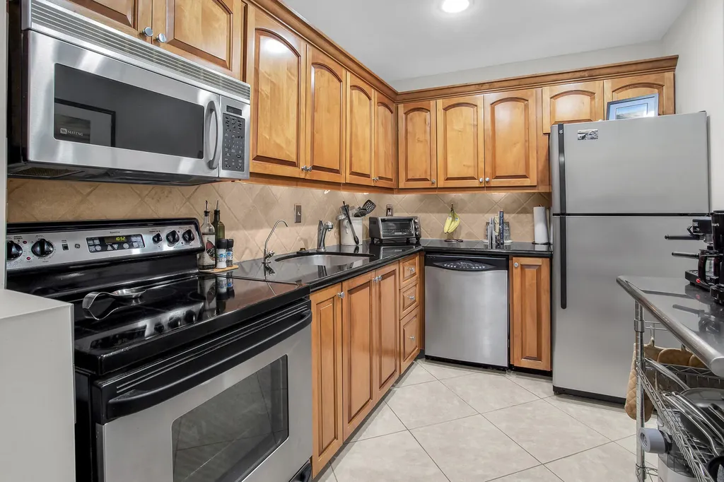 6345 Bay Club Drive Fort Lauderdale FL 33308
